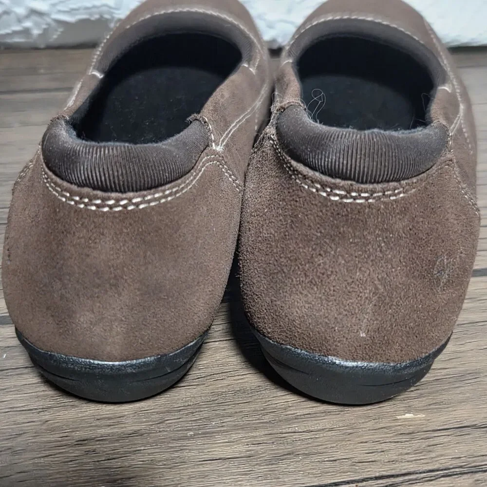 New Skechers Relaxed Fit Career-Girl Friday Shoes Womens 11 Brown Suede 48999